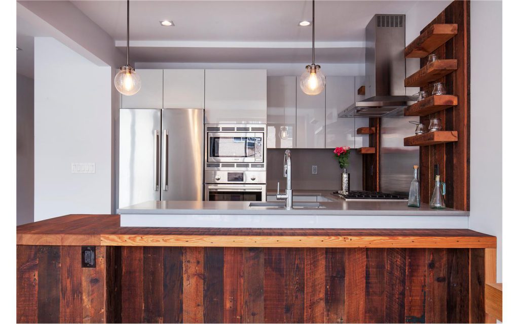 Modern Kitchen by Williamsburg Kitchens using Lioher products
